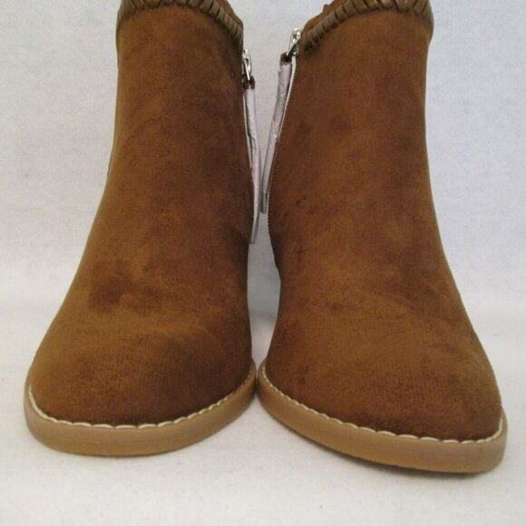 NWOT DV8 Dolce Vita Jace Brown Faux Suede Ankle Bootie -7M - Picture 6 of 13